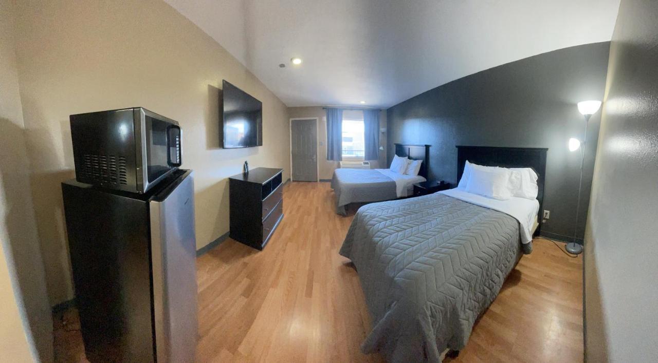 Bastrop Best Budget Inn מראה חיצוני תמונה